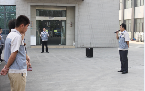 彩晶事业部起劲响应招呼，，，，，召开全事业部“清静活动月”发动大会